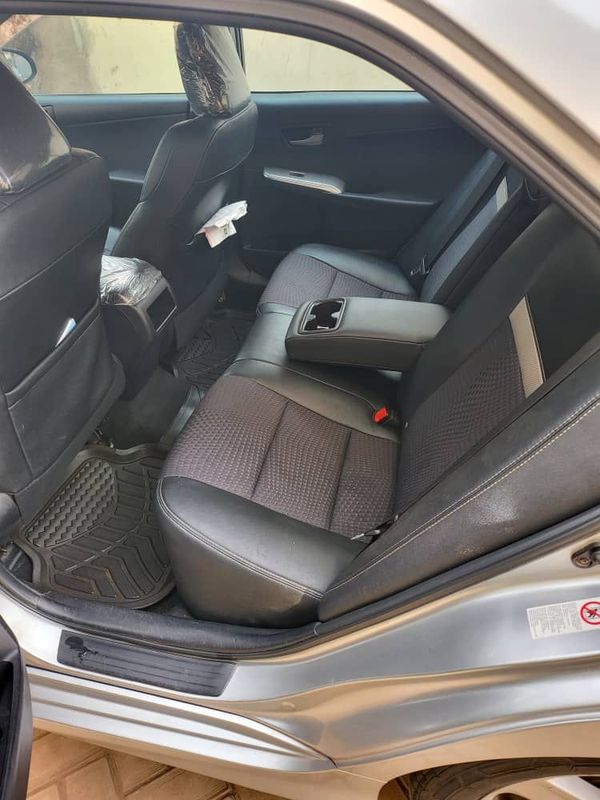 Thumbnail 2 of 2012 Toyota Camry SE